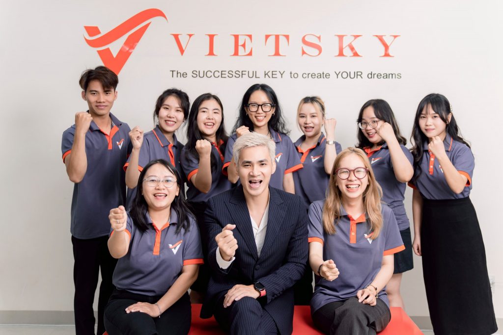 nhân viên công ty digital Công ty Việt Sky (Vietsky Marketing)