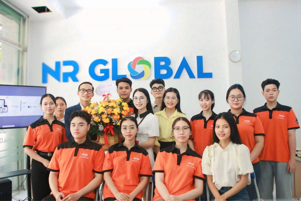đội ngũ nhân viên NR Global